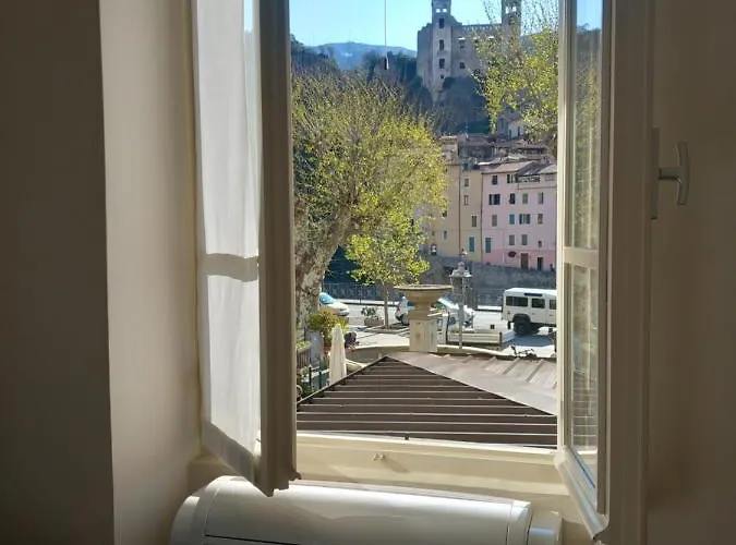 Appartamentino - Castle View, No Stairs